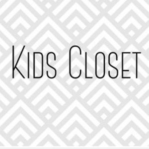 CHECK OUT MY KIDS CLOSET !!!